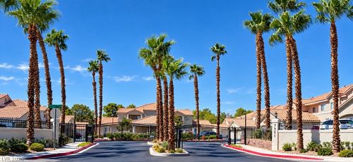 213-3327 Erva St, Las Vegas, NV, 89117-7311 | Card Image