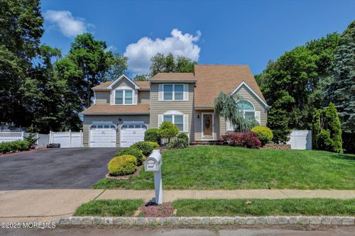 8 Shadow Ridge Ct, Howell, NJ, 07731-1133 | Card Image