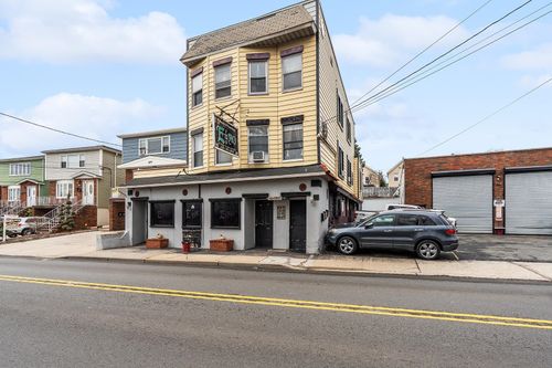 631 Schuyler Ave, Kearny, NJ, 07032-4261 | Card Image
