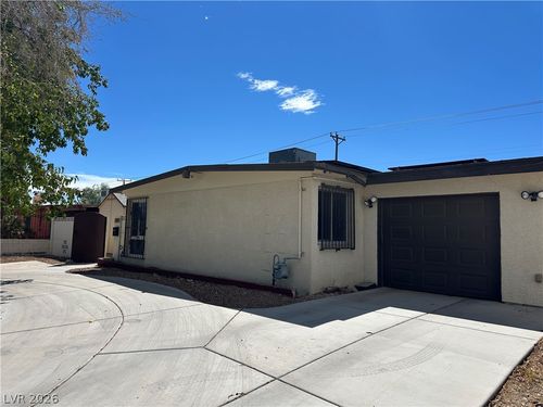1571 Serenada Avenue, Las Vegas, NV, 89169 | Card Image