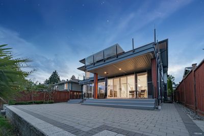 851 Whitchurch St, House other with 6 bedrooms, 5 bathrooms and 4 parking in North Vancouver BC | Image 3