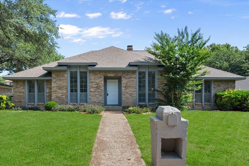1015 Lansdale Dr, Duncanville, TX, 75116-4410 | Card Image