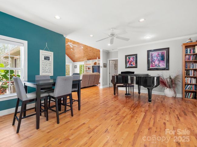 132 Green Mdws, House other with 3 bedrooms, 3 bathrooms and null parking in Columbus NC | Image 4