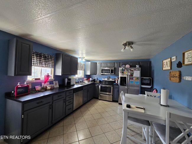 406 Holmes St, House other with 4 bedrooms, 2 bathrooms and null parking in Jonesville VA | Image 22