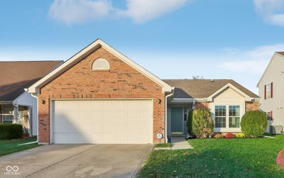 7120 Red Lake Court, House other with 3 bedrooms, 2 bathrooms and null parking in Indianapolis IN | Image 2