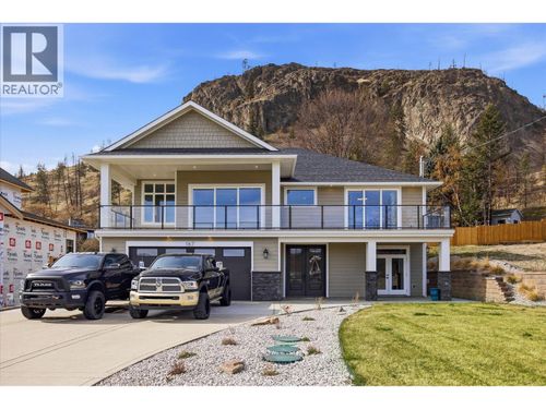 167 Heldon Crt, Kelowna, BC, V1Z3S5 | Card Image