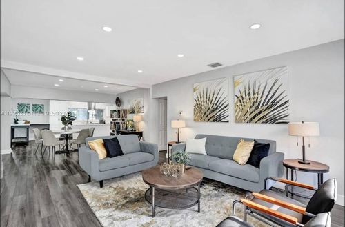 1431 Dewey St, Hollywood, FL, 33020-6136 | Card Image