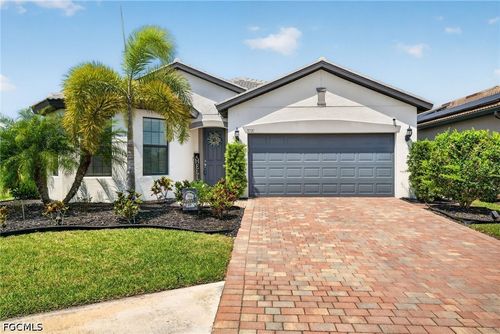 3721 E Hampton Circle, ALVA, FL, 33920 | Card Image