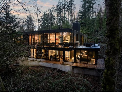 432 Nw Royal Blvd, Portland, OR, 97210-1052 | Card Image