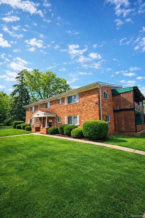 apt-3-755 Coolidge St, Plymouth, MI, 48170-1954 | Card Image