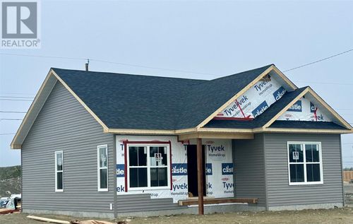106 Bannock St, Gander, NL, A1V0G6 | Card Image