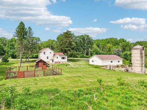 6420755 Mill Rd, Menomonee Falls, WI, 53051-4718 | Card Image