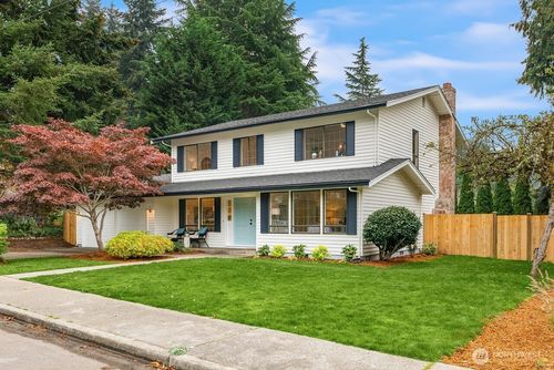 10703 Ne 53rd Street, Kirkland, WA, 98033 | Card Image
