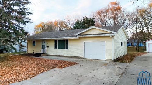 721 W Clark St, Vermillion, SD, 57069-1919 | Card Image