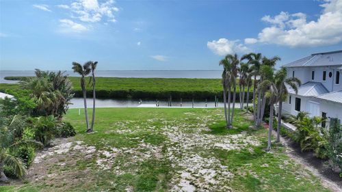 1630 Harbor Cay Ln, LONGBOAT KEY, FL, 34228-3550 | Card Image
