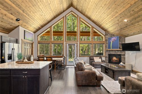 141 Rockberry Loop, Ronald, WA, 98940-6003 | Card Image