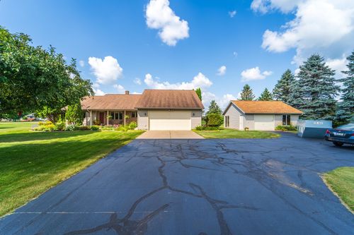 N1401 Golf Dr, Merrill, WI, 54452-8228 | Card Image
