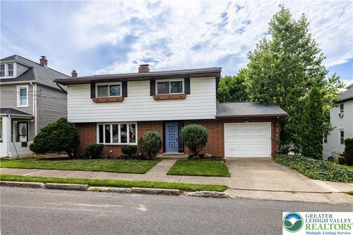 1120 1st Ave, HELLERTOWN, PA, 18055-1334 | Card Image