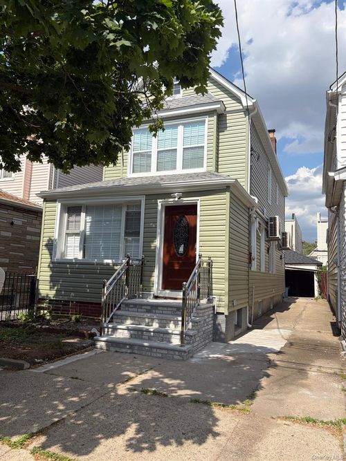 10431 113th St, South Richmond Hill, NY, 11419-2505 | Card Image