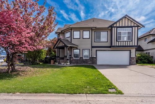 8390 Harris St, Mission, BC, V2V7R9 | Card Image