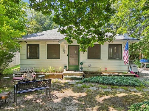 105 Hartzell Rd, North Benton, OH, 44449-9716 | Card Image