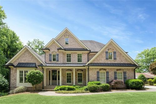 1225 Dixon Cir, Gainesville, GA, 30501-2803 | Card Image