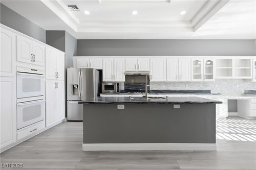 2200 Beacon Ridge Dr, Las Vegas, NV, 89134-5319 | Card Image