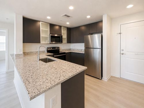 424-5587 Millenia Palms Dr, Orlando, FL, 32839 | Card Image