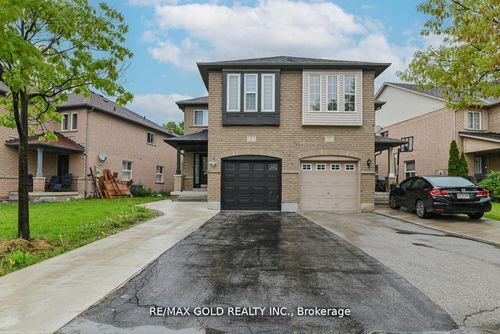 9 Fairlawn Blvd, Brampton, ON, L6P1B6 | Card Image