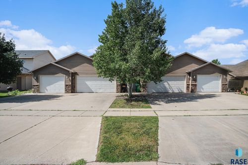 3604 W 93rd St, Sioux Falls, SD, 57108-6391 | Card Image