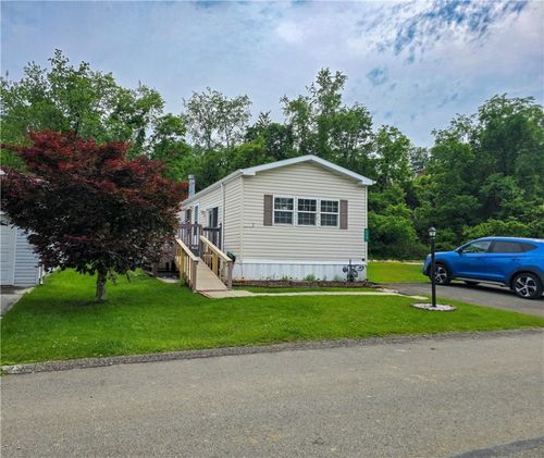 529 Lakeview Dr, Delmont, PA, 15626-1709 | Card Image
