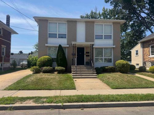 1-717 Hudson Ave, Secaucus, NJ, 07094-3023 | Card Image