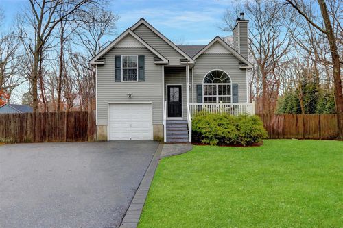 425 Winters Dr N, Mastic, NY, 11950-1006 | Card Image