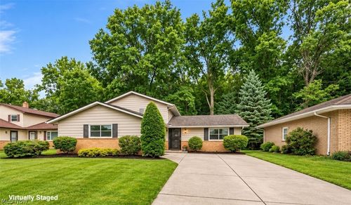 4554 Whitehall Dr, South Euclid, OH, 44121-3859 | Card Image