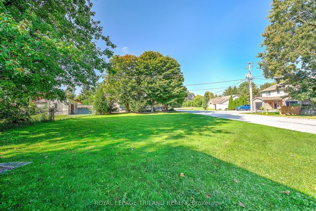 33967 Saintsbury Line, House other with 2 bedrooms, 2 bathrooms and 5 parking in Lucan Biddulph ON | Image 27