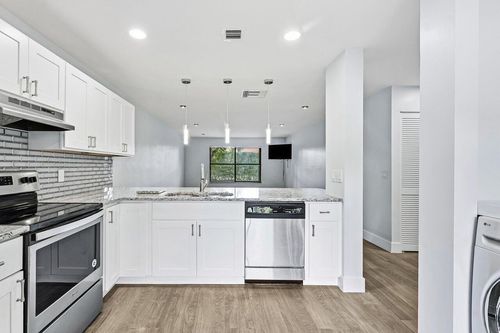 5-12989 Odessa Trl, Wellington, FL, 33414-3976 | Card Image