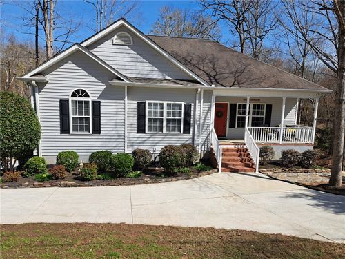 102 Davis Dr, Piedmont, SC, 29673-8976 | Card Image