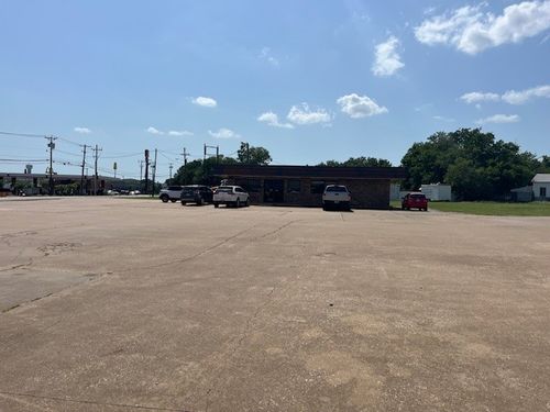 2900 W Morton St, Denison, TX, 75020-1308 | Card Image