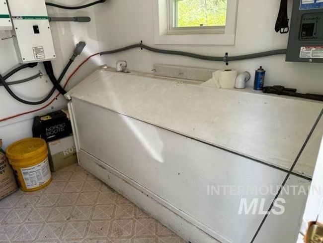 86 Valgem Rd, Home with 2 bedrooms, 1 bathrooms and null parking in Cascade ID | Image 24