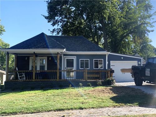 803 E 3rd St, Pana, IL, 62557-1253 | Card Image