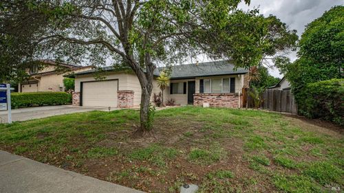 2974 Juniper St, Fairfield, CA, 94533-1468 | Card Image