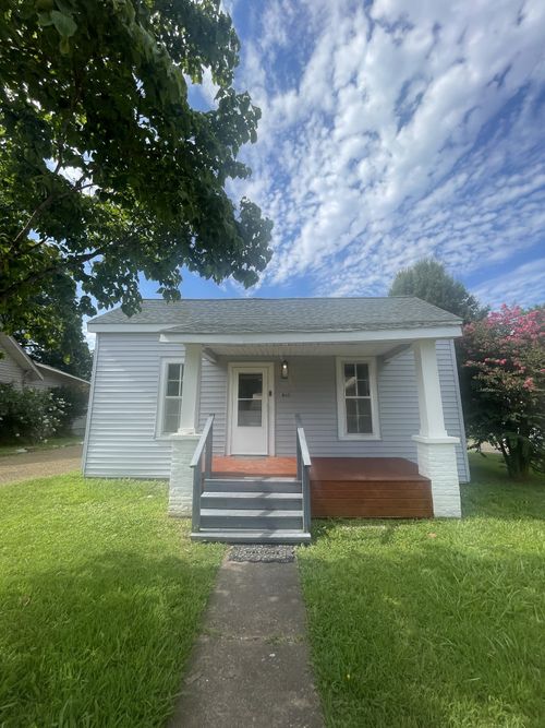 805 E Todd St, Union City, TN, 38261-2546 | Card Image