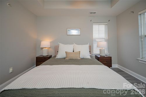 3148 Walnut Park Dr, Charlotte, NC, 28262-4256 | Card Image