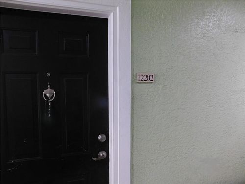 apt-12202-1910 E Palm Ave, Tampa, FL, 33605-3834 | Card Image