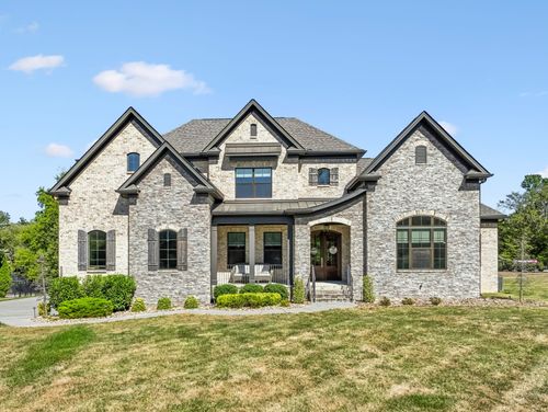 2658 Sanford Rd, Nolensville, TN, 37135-9421 | Card Image