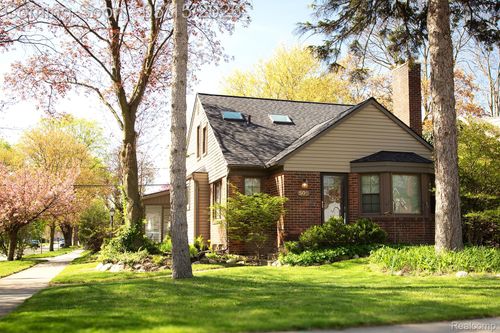 505 Catalpa Dr, Royal Oak, MI, 48067-1249 | Card Image