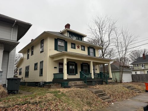 827-825827 Elm St, Springfield, OH, 45503-3715 | Card Image