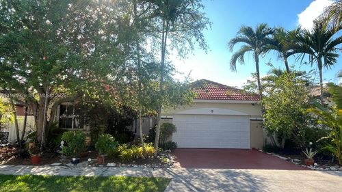 656 Nw 129th Pl, Miami, FL, 33182 | Card Image