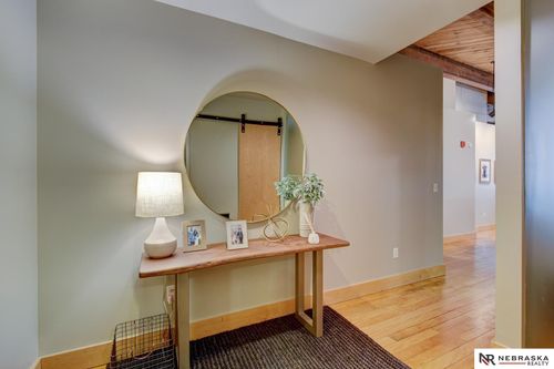 apt-412-105 S 9th St, Omaha, NE, 68102-1146 | Card Image