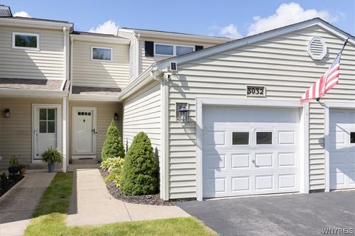 3032 E River Rd, Grand Island, NY, 14072-1904 | Card Image